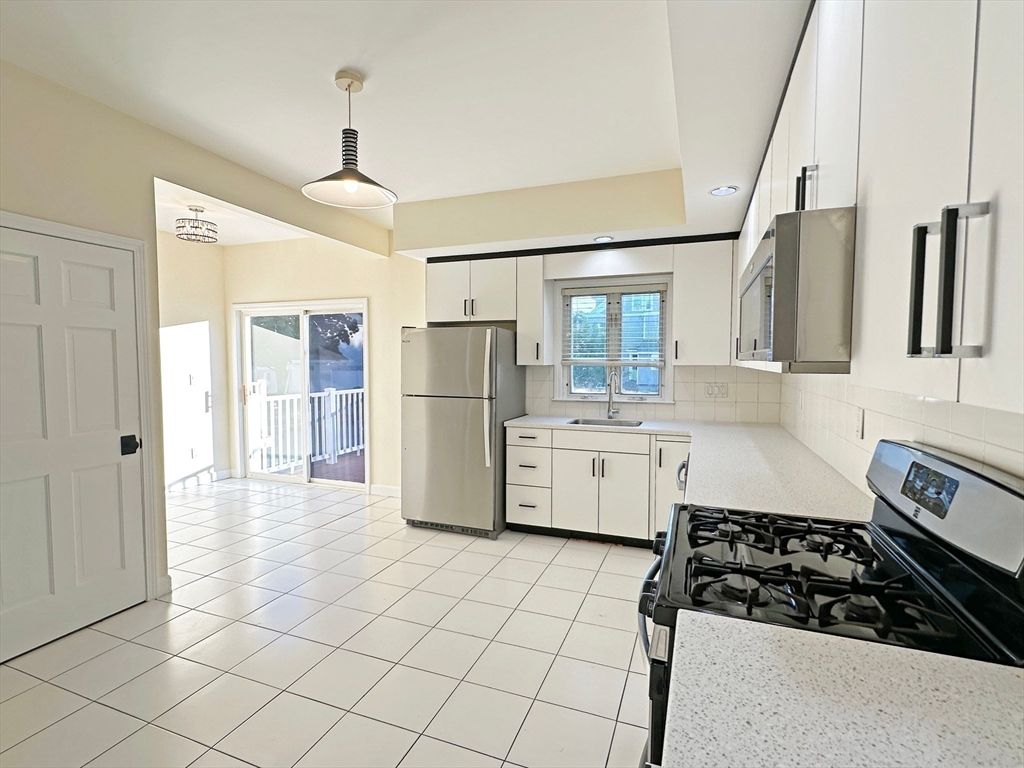 47 Eddy Street 0, Newton, MA 02465