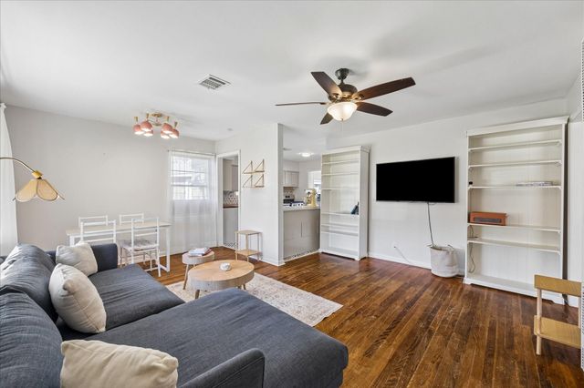 2418 Roy Circle, Houston, TX 77007