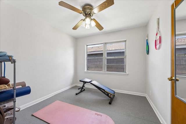 2418 Roy Circle, Houston, TX 77007