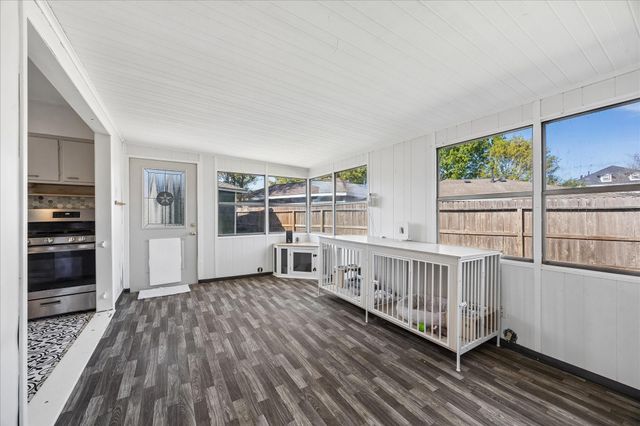 2418 Roy Circle, Houston, TX 77007