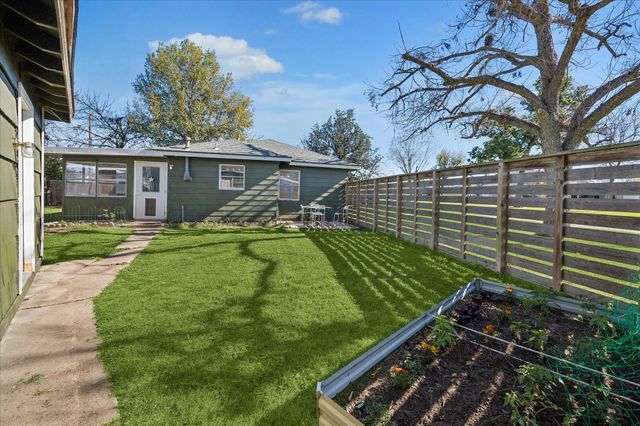 2418 Roy Circle, Houston, TX 77007