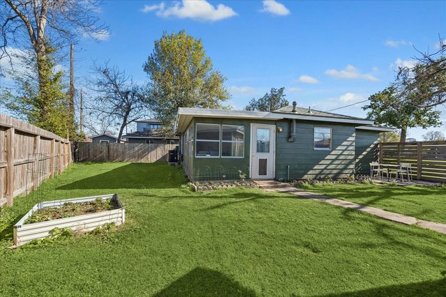 2418 Roy Circle, Houston, TX 77007