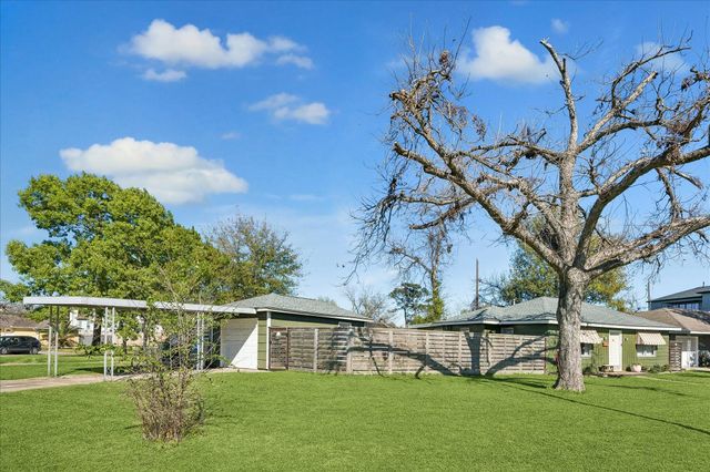 2418 Roy Circle, Houston, TX 77007