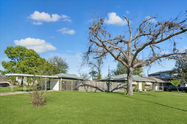 2418 Roy Circle, Houston, TX 77007