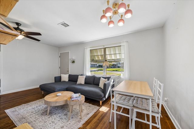 2418 Roy Circle, Houston, TX 77007