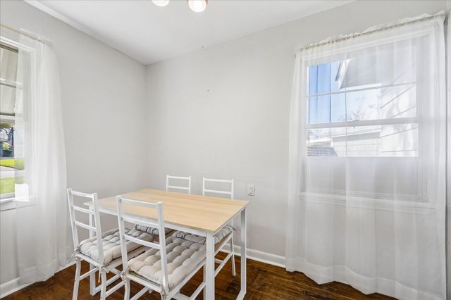 2418 Roy Circle, Houston, TX 77007