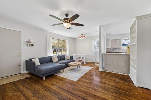 2418 Roy Circle, Houston, TX 77007