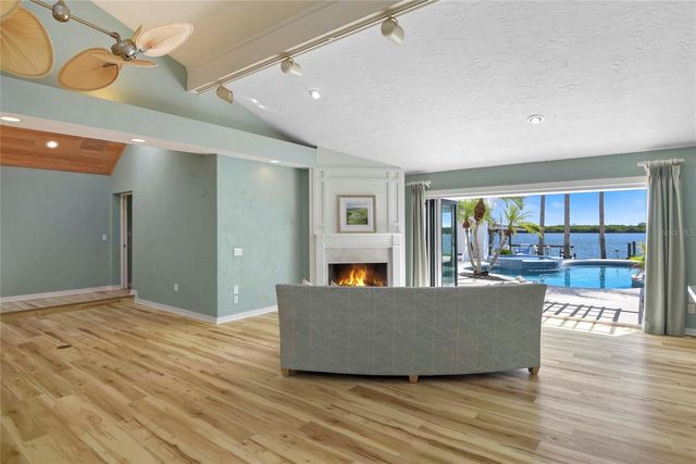 1215 COMMODORE DRIVE, New Smyrna Beach, FL 32168