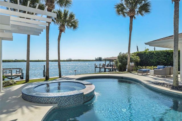 1215 COMMODORE DRIVE, New Smyrna Beach, FL 32168