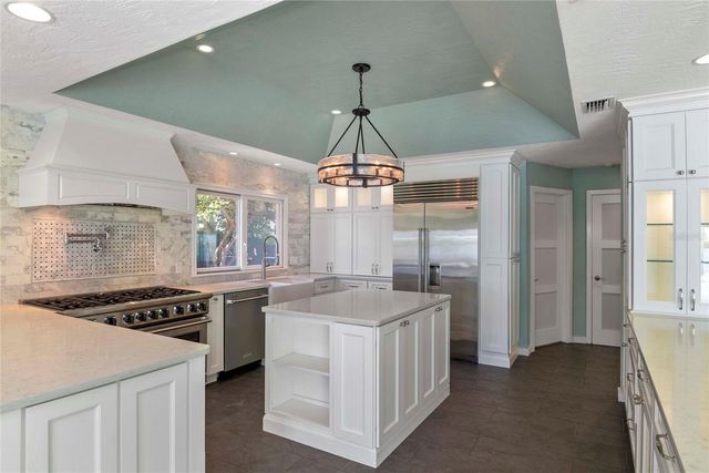 1215 COMMODORE DRIVE, New Smyrna Beach, FL 32168