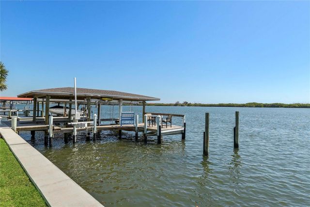 1215 COMMODORE DRIVE, New Smyrna Beach, FL 32168