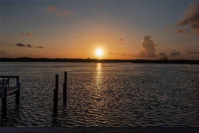 1215 COMMODORE DRIVE, New Smyrna Beach, FL 32168