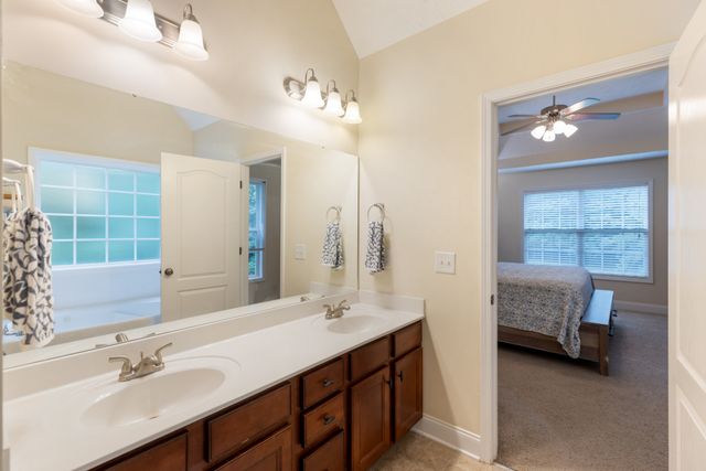 379 Misty Dr, Pleasant View, TN 37146
