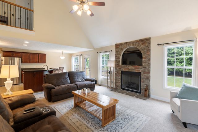 379 Misty Dr, Pleasant View, TN 37146
