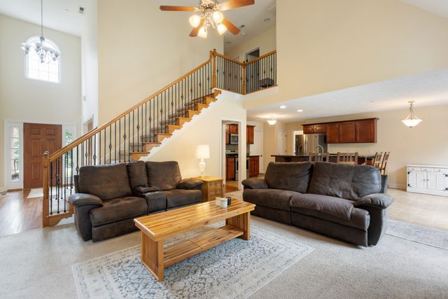 379 Misty Dr, Pleasant View, TN 37146
