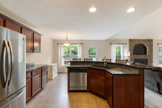379 Misty Dr, Pleasant View, TN 37146