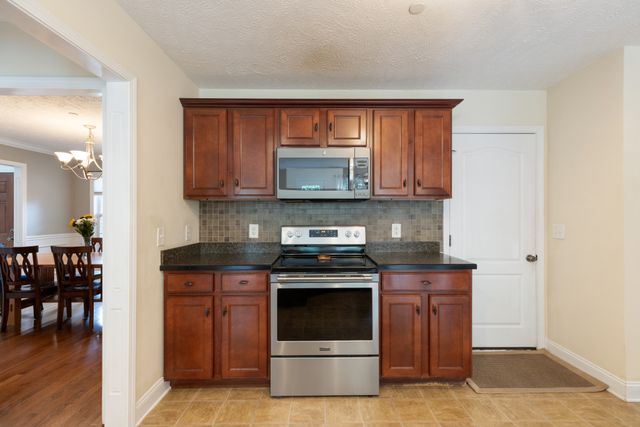 379 Misty Dr, Pleasant View, TN 37146