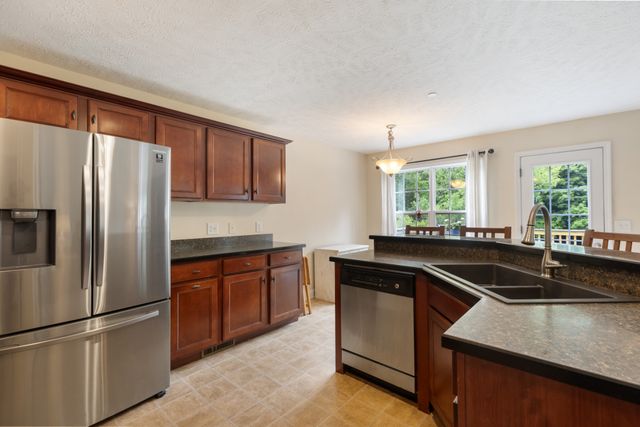 379 Misty Dr, Pleasant View, TN 37146