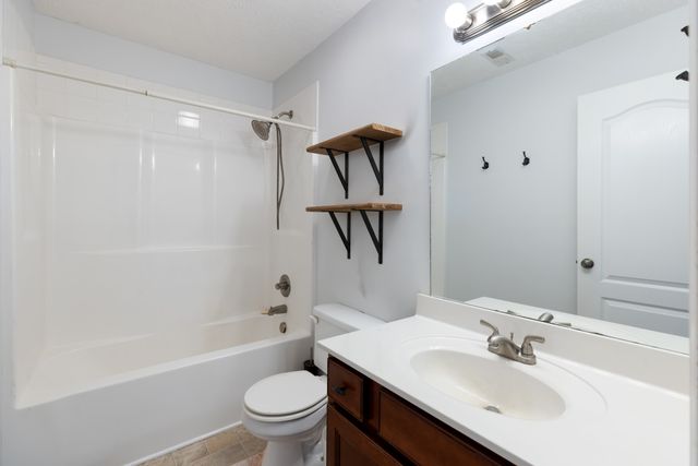 379 Misty Dr, Pleasant View, TN 37146