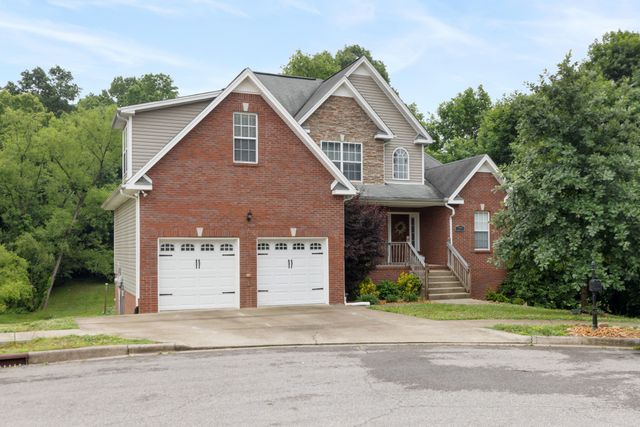 379 Misty Dr, Pleasant View, TN 37146
