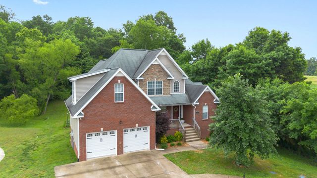 379 Misty Dr, Pleasant View, TN 37146