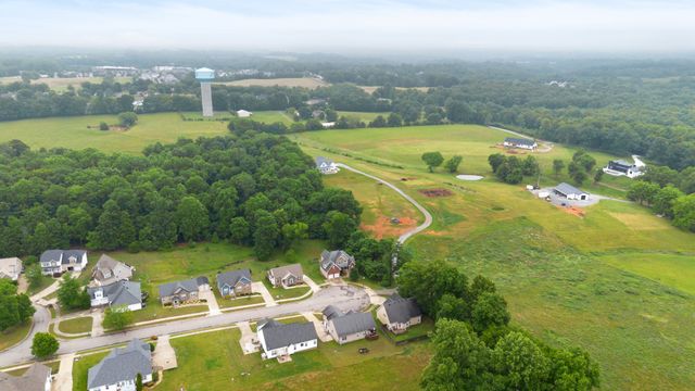 379 Misty Dr, Pleasant View, TN 37146