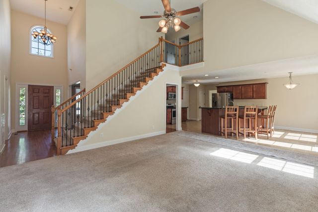 379 Misty Dr, Pleasant View, TN 37146