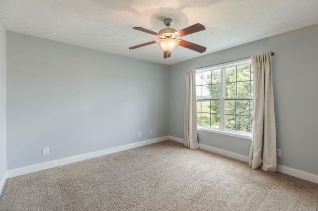 379 Misty Dr, Pleasant View, TN 37146