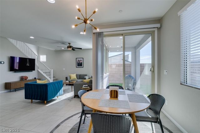 642 Solar Citrine Street, Las Vegas, NV 89138