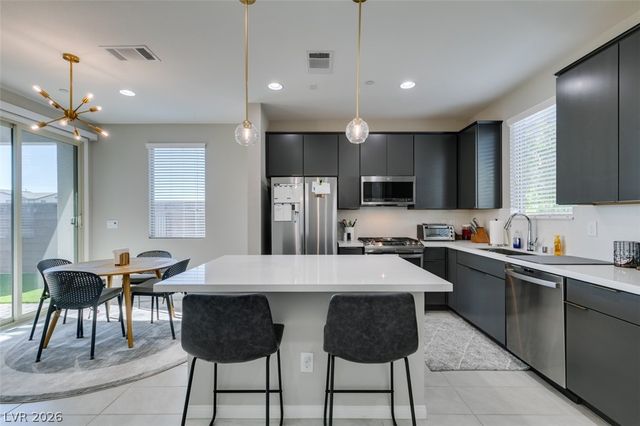 642 Solar Citrine Street, Las Vegas, NV 89138