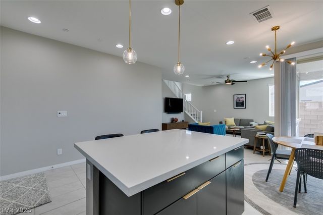 642 Solar Citrine Street, Las Vegas, NV 89138