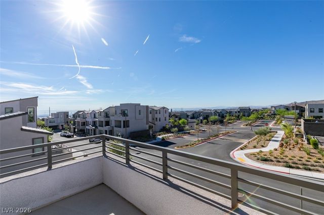 642 Solar Citrine Street, Las Vegas, NV 89138