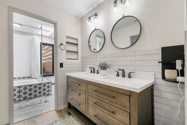 41515 Navarre Court, Palm Desert, CA 92260