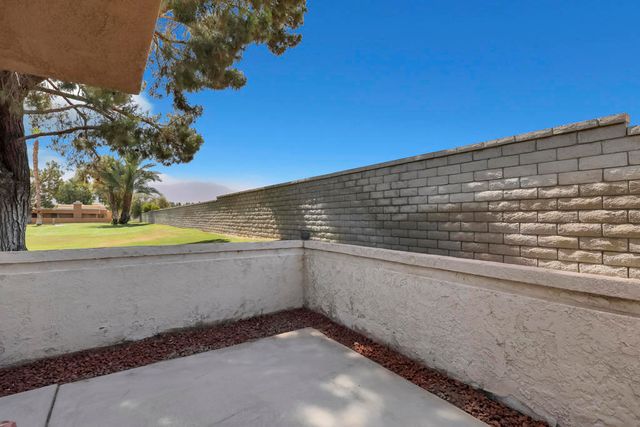 41515 Navarre Court, Palm Desert, CA 92260