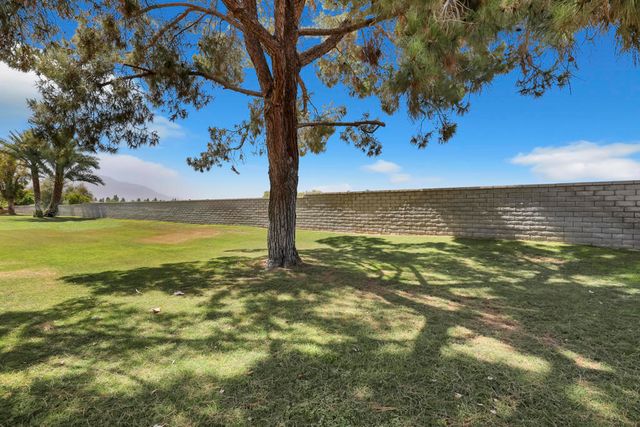 41515 Navarre Court, Palm Desert, CA 92260