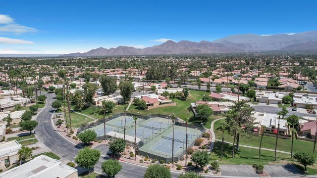 41515 Navarre Court, Palm Desert, CA 92260