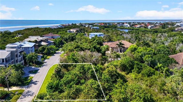 707 Waterside DR, Marco Island, FL 34145