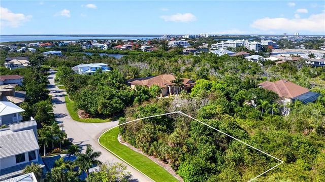 707 Waterside DR, Marco Island, FL 34145