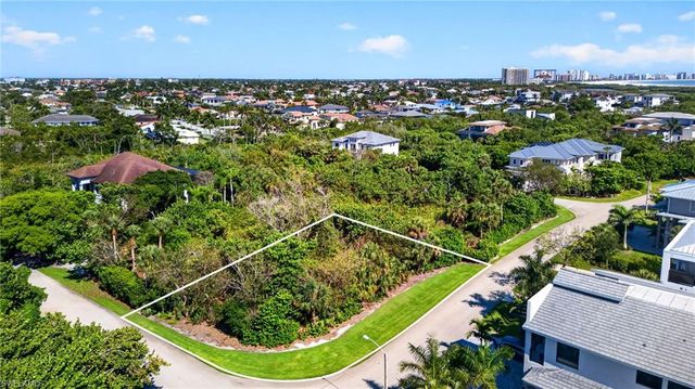 707 Waterside DR, Marco Island, FL 34145