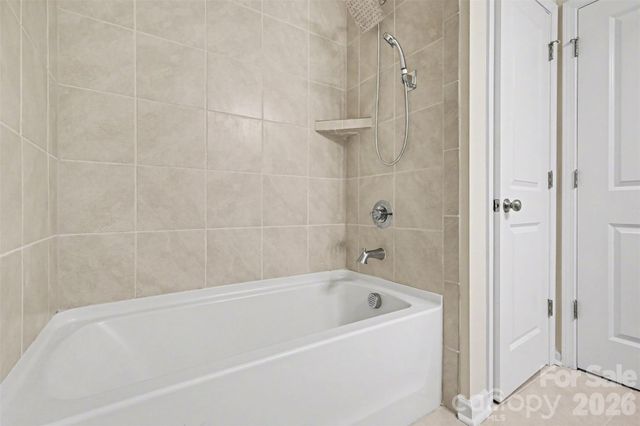 105 Renny Alley, Charlotte, NC 28217