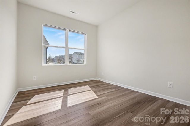 105 Renny Alley, Charlotte, NC 28217