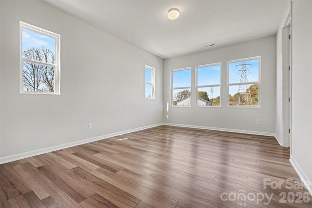 105 Renny Alley, Charlotte, NC 28217