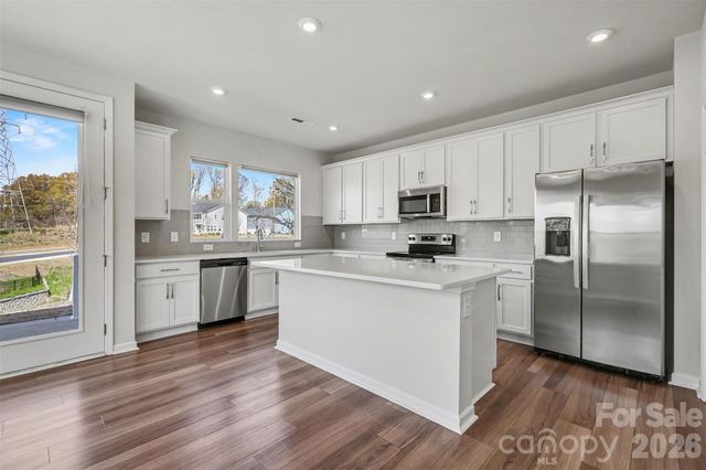 105 Renny Alley, Charlotte, NC 28217