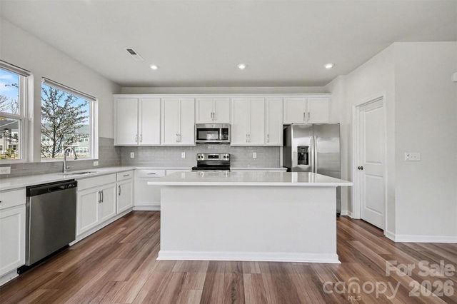 105 Renny Alley, Charlotte, NC 28217