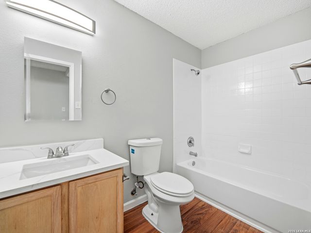 6827 CELES MEADOW DR, Converse, TX 78109