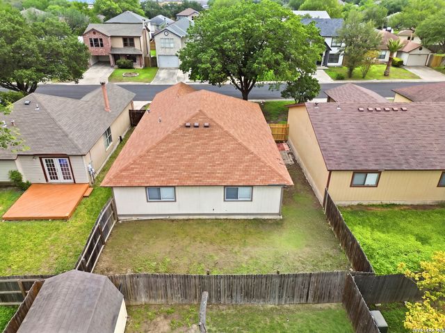 6827 CELES MEADOW DR, Converse, TX 78109