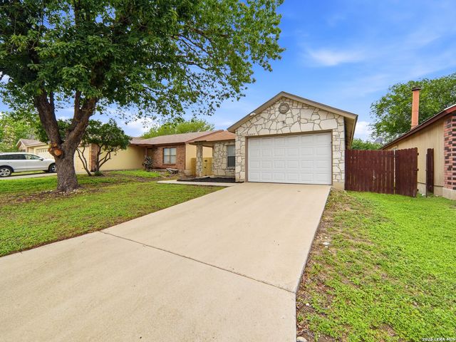 6827 CELES MEADOW DR, Converse, TX 78109