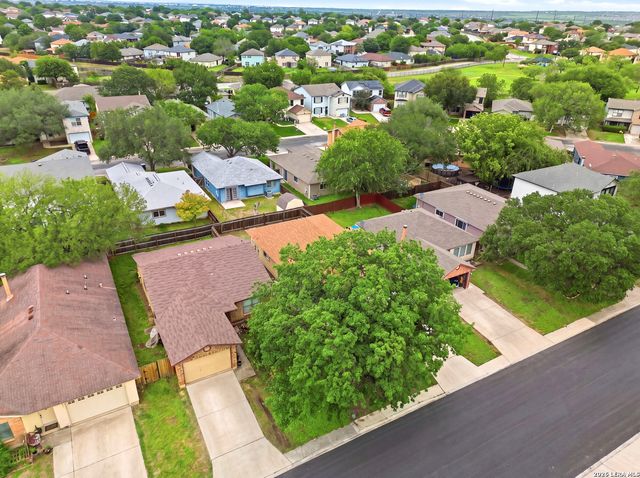 6827 CELES MEADOW DR, Converse, TX 78109