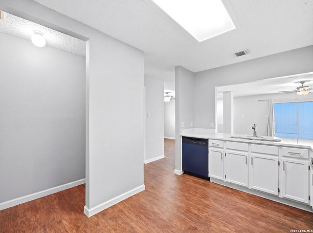 6827 CELES MEADOW DR, Converse, TX 78109