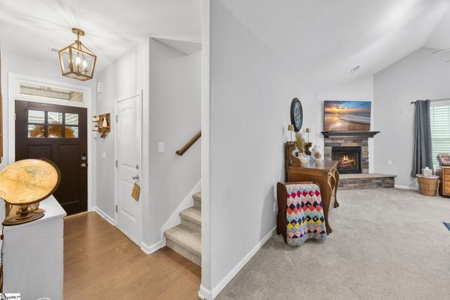 637 Ivywood Place, Boiling Springs, SC 29316